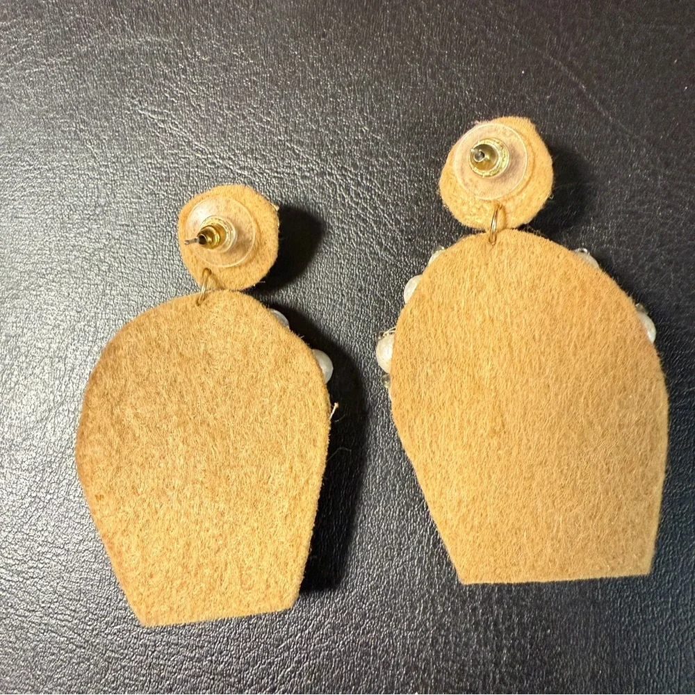 Boutique popcorn movie theater beaded earrings - Picture 3 of 3